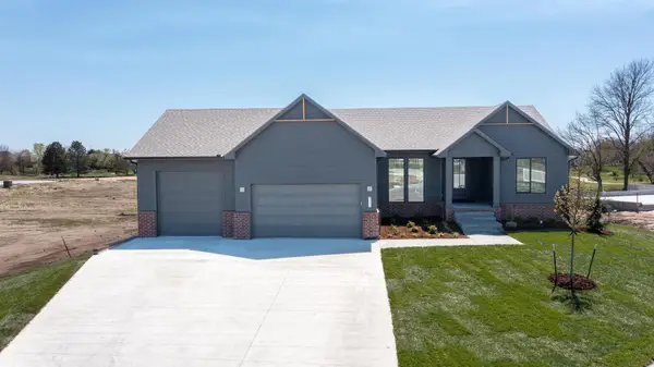 511 Glen Creek St, Newton, KS 67114