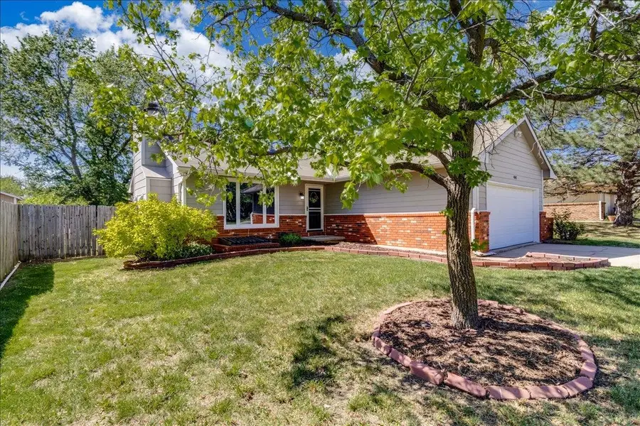 4141 N Danbury St, Bel Aire, KS 67220 - #2