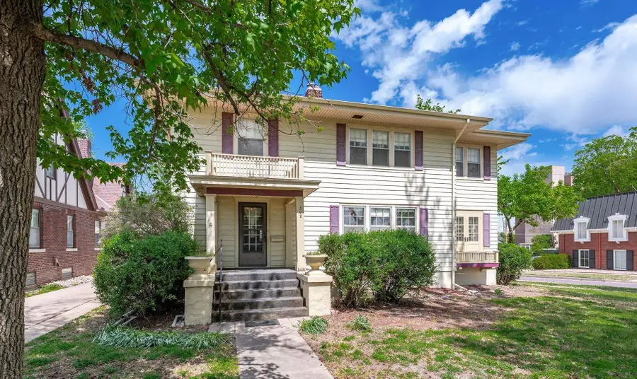 202 W 8th St, Newton, KS 67114 - #2