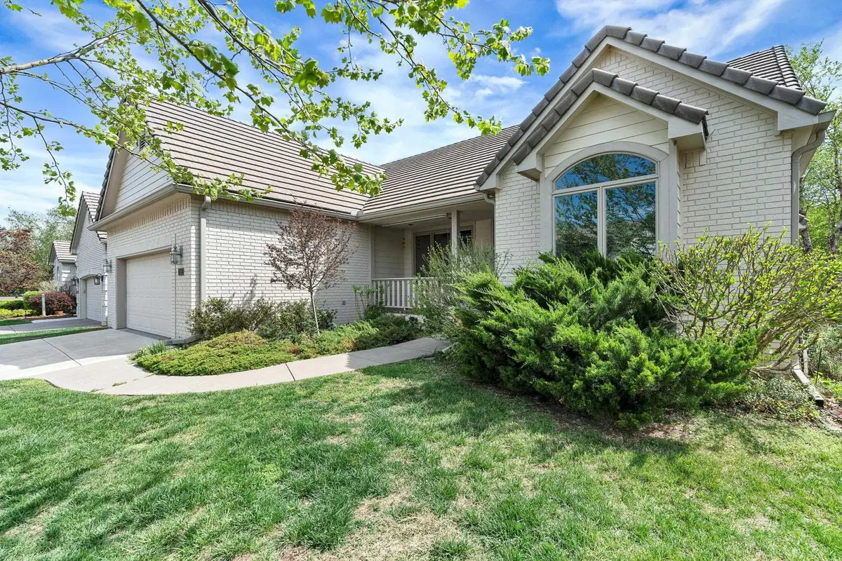722 N Crest Ridge Ct, Wichita, KS 67230 - #1