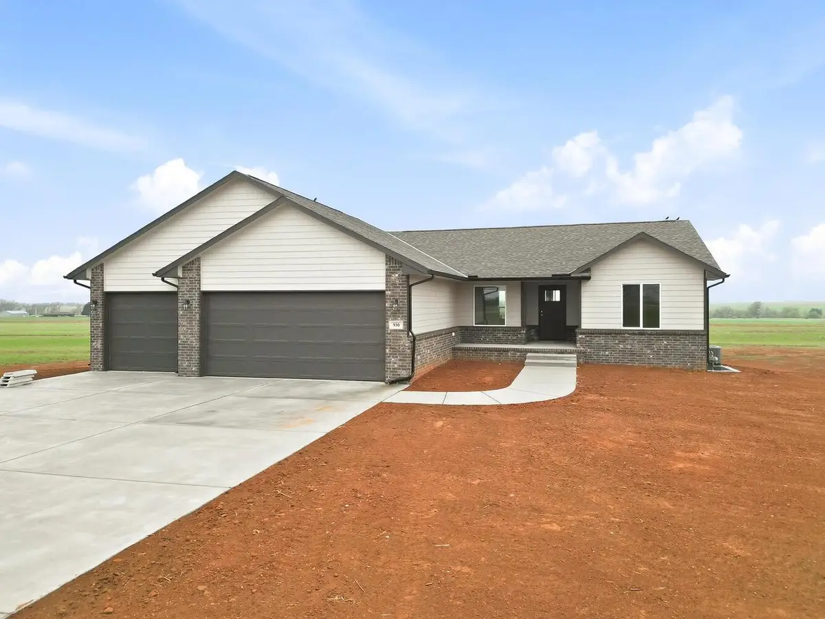 930 N West Ave, Anthony, KS 67003 - #1