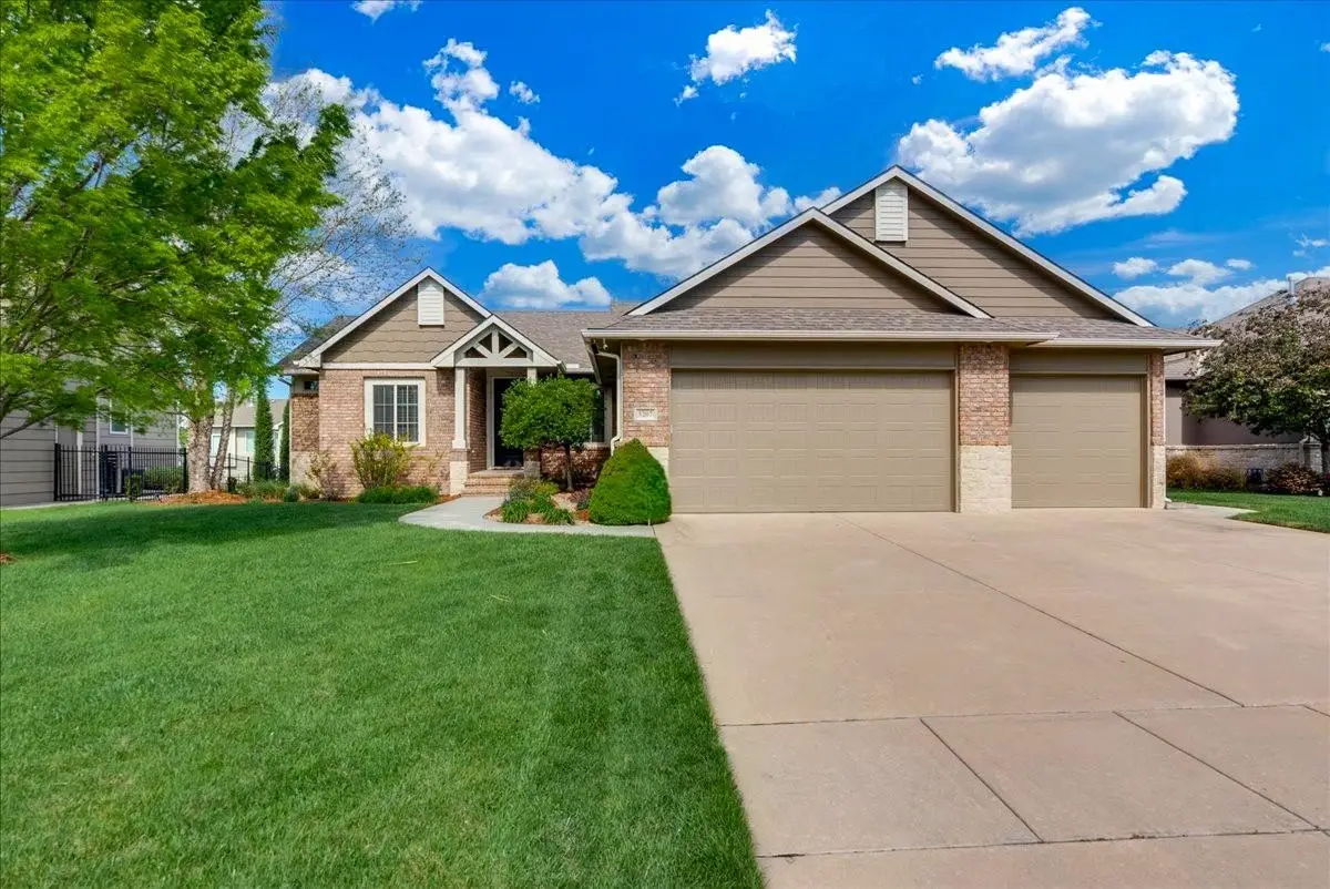 3207 N Chambers St, Wichita, KS 67205 - #1