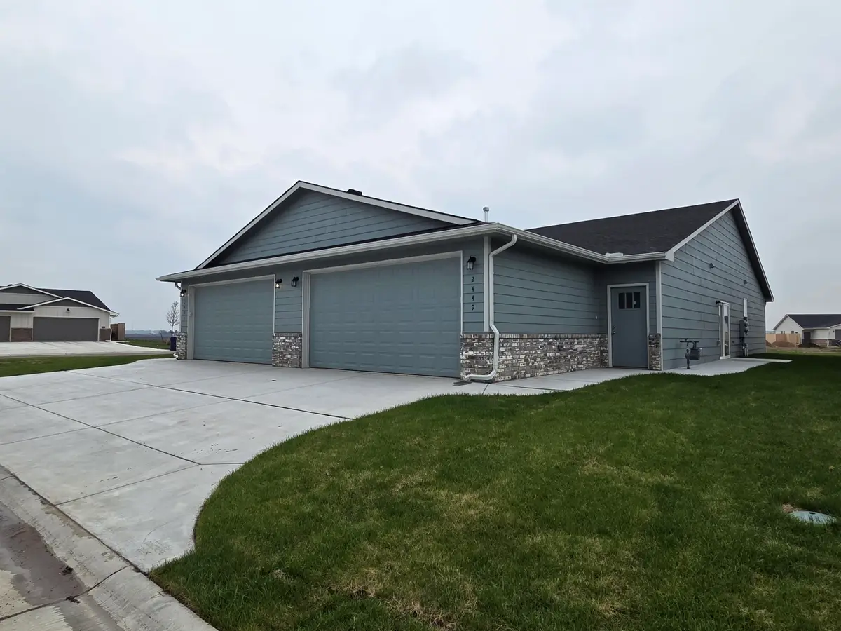 2451 S Wheatland Ct, Wichita, KS 67235 - #1