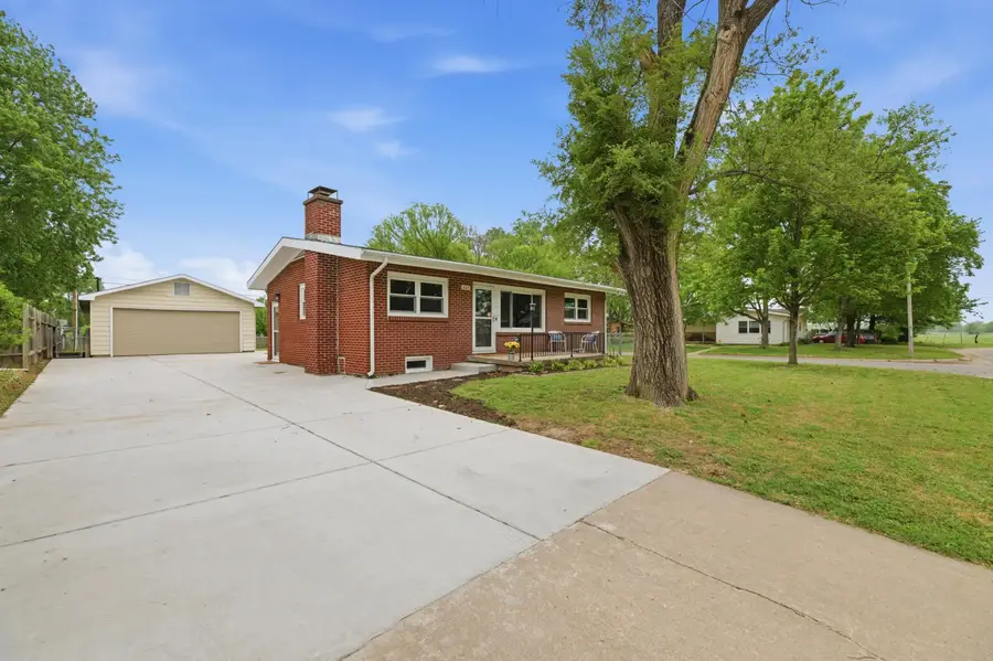 434 S Western Ave, Haysville, KS 67060 - #2