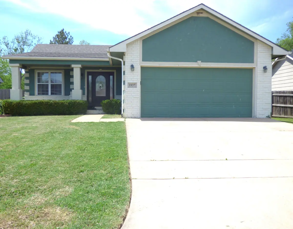 1937 S Chateau St, Wichita, KS 67207 - #1