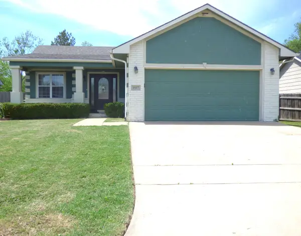 1937 S Chateau St, Wichita, KS 67207