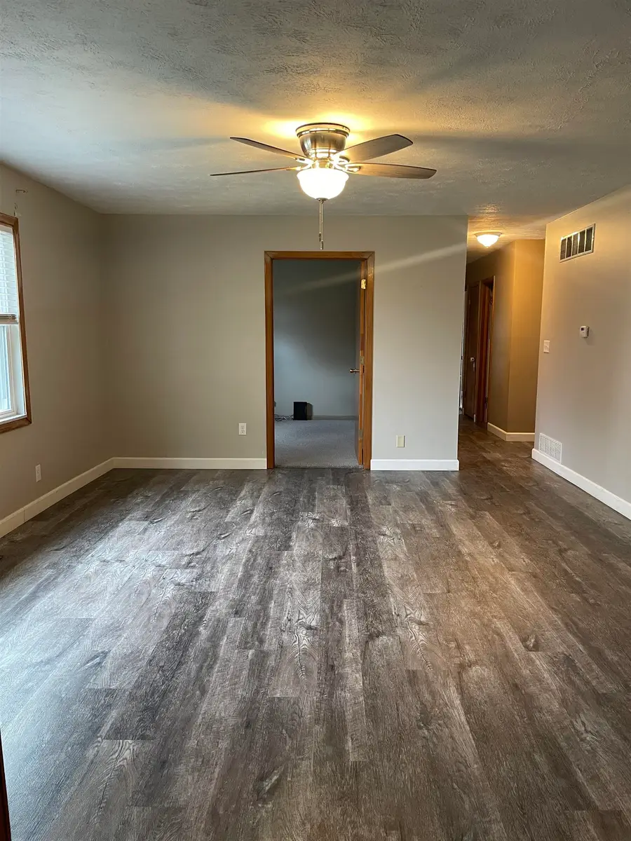 1700 Cherry Ln, Great Bend, KS 67530 - #3