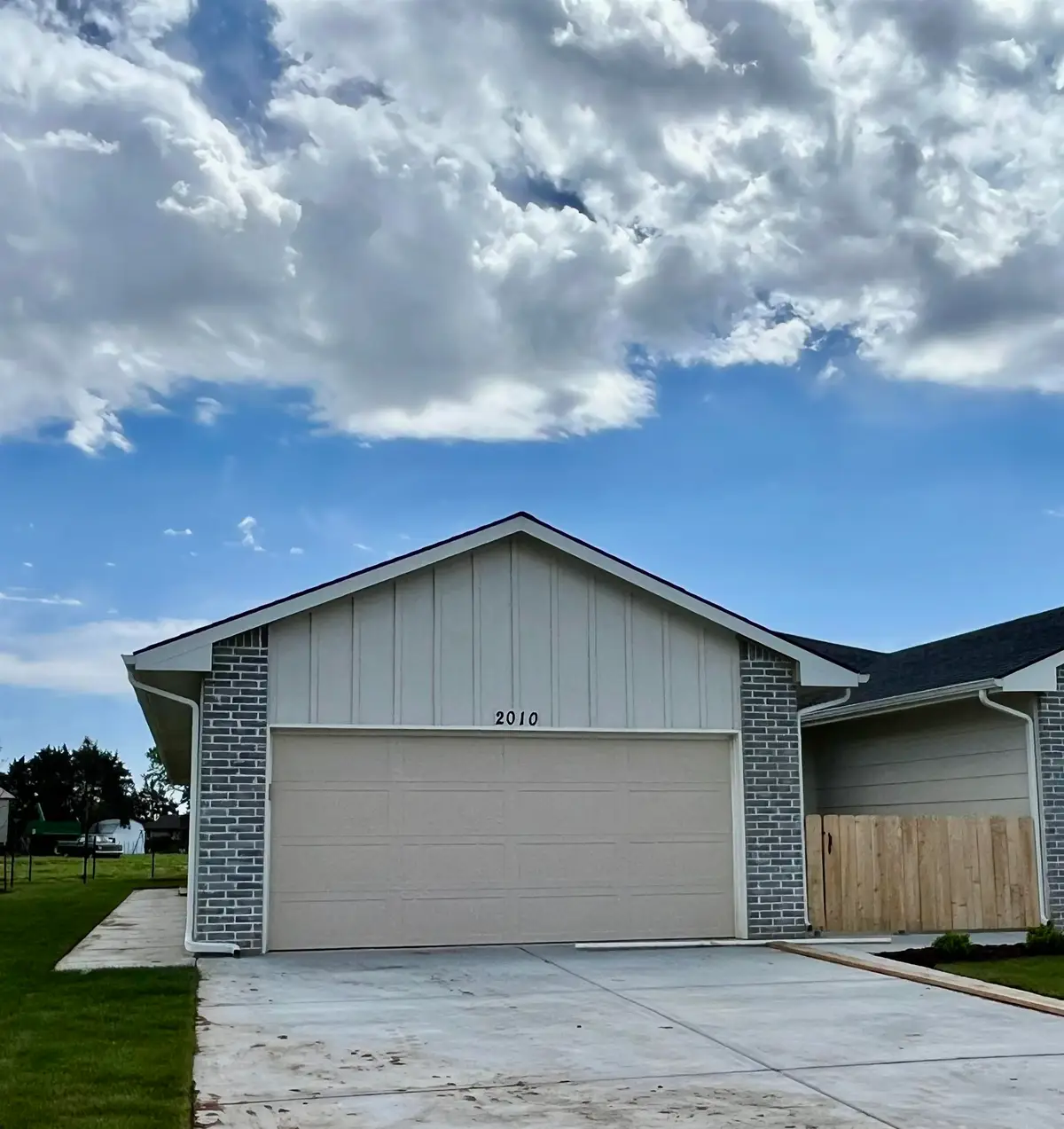 2010 N Melody Ln, Goddard, KS 67052 - #1