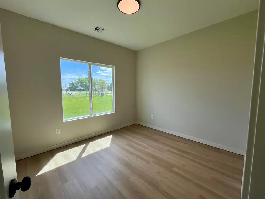 2010 N Melody Ln, Goddard, KS 67052 - #2