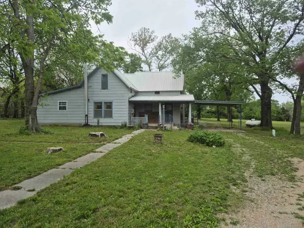 512 N Greenwood Ave, Severy, KS 67137