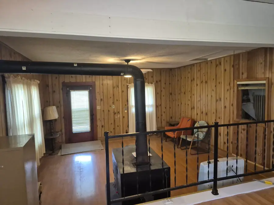 512 N Greenwood Ave, Severy, KS 67137 - #3