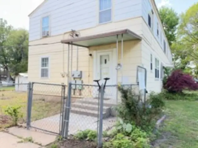 1119 S Pershing Ave, Wichita, KS 67218 - #1