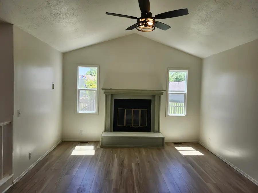 9039 E Skinner St, Wichita, KS 67207 - #2