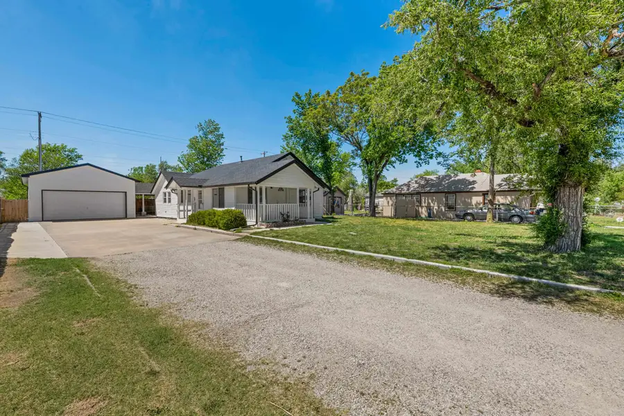 327 N Elder St, Wichita, KS 67212 - #3