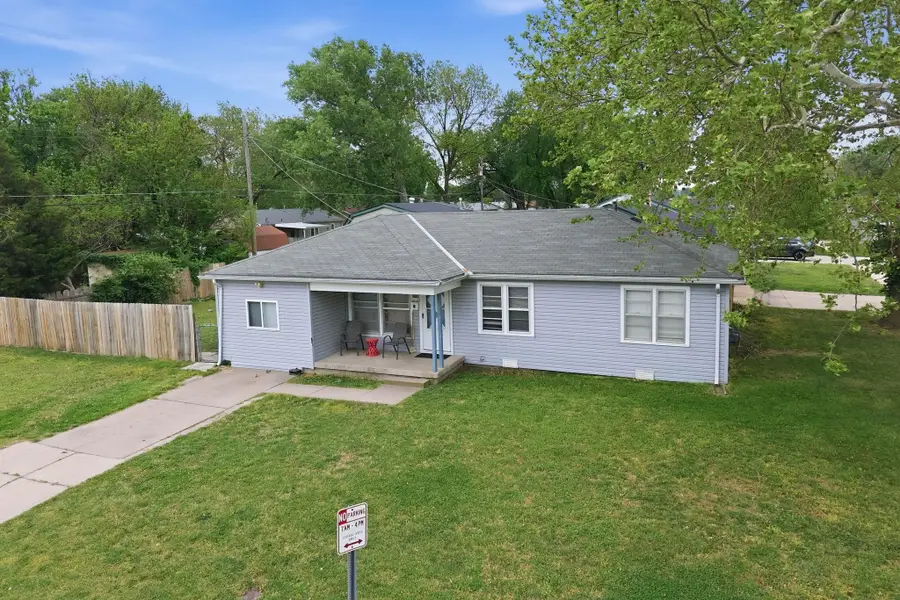 817 W 34th St S, Wichita, KS 67217 - #3