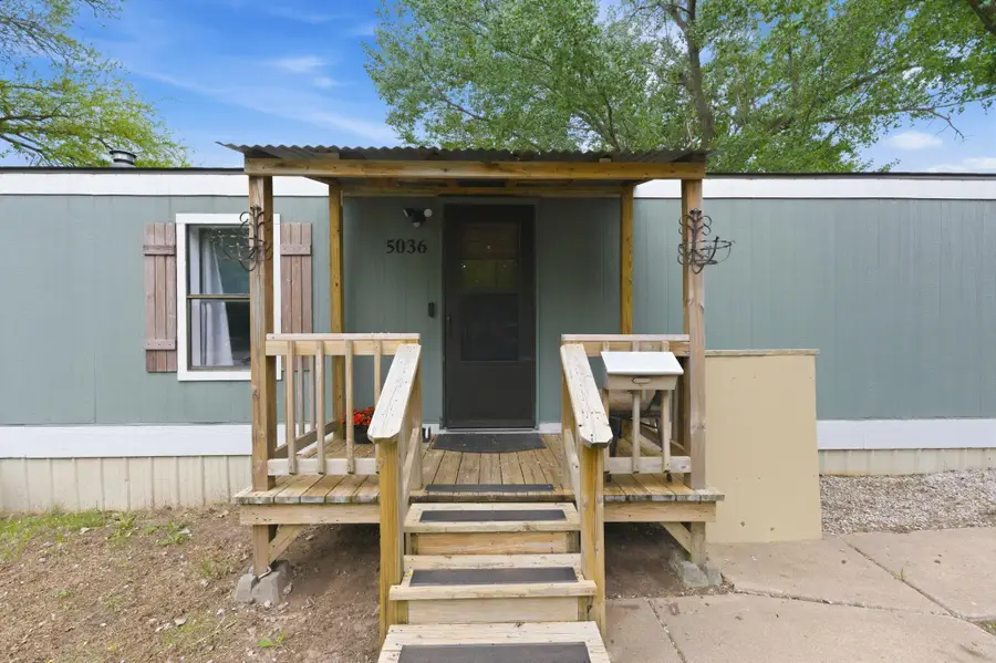 5036 S Broadview Ct, Wichita, KS 67210 - #2