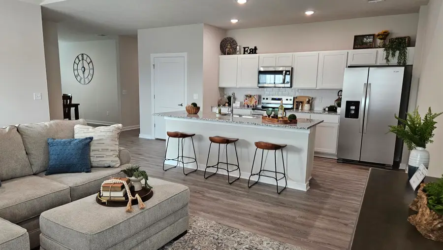 956 N Forestview St, Wichita, KS 67235 - #3