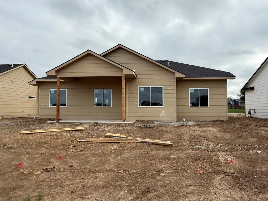 27 Kingdom Ct, Goddard, KS 67052 - #2