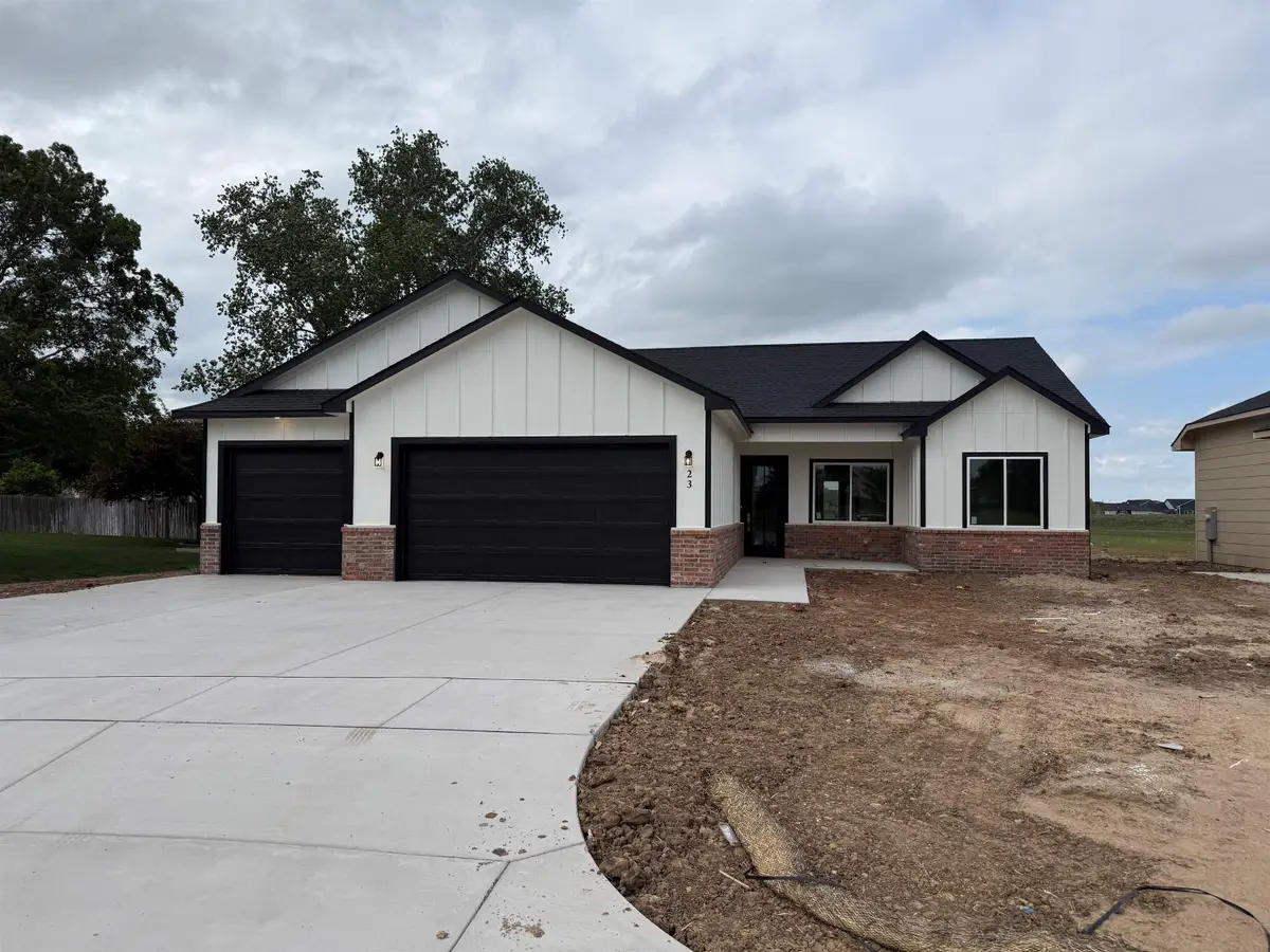 23 Kingdom Ct, Goddard, KS 67052 - #1