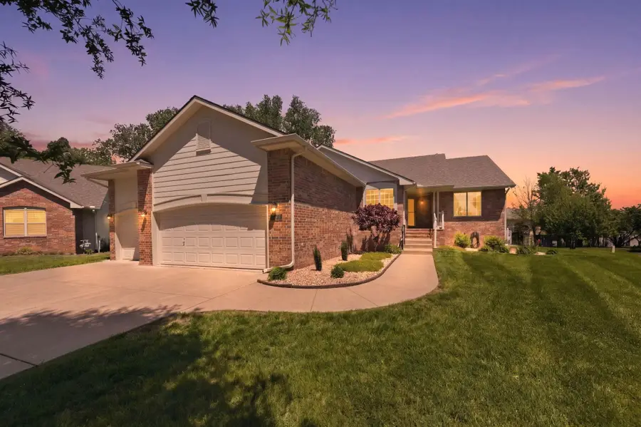 237 S Maple Dunes Ct, Wichita, KS 67235 - #2