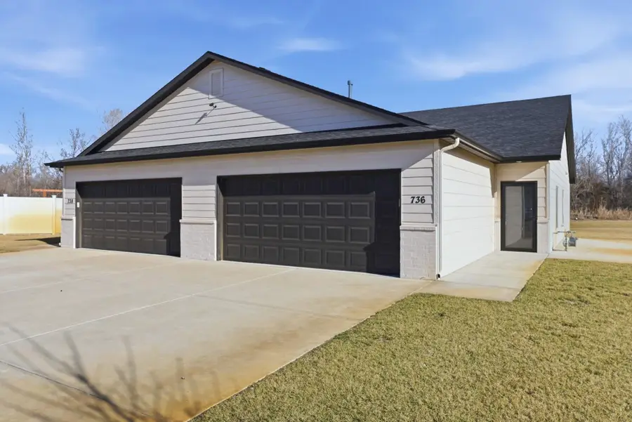 736 W 50th Ct S, Wichita, KS 67217 - #2