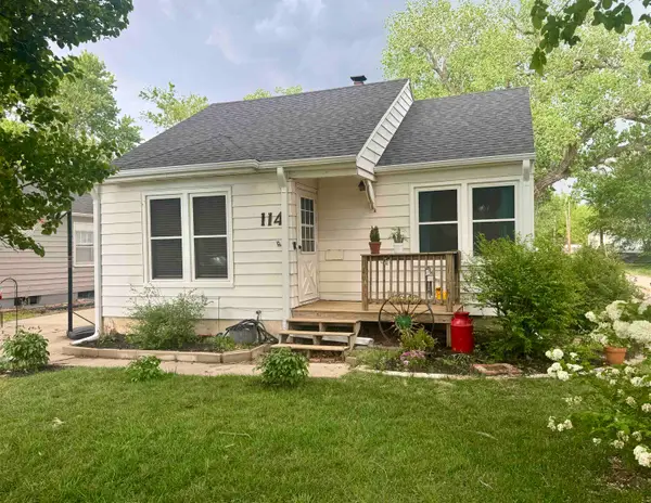 114 N Olivette St, McPherson, KS 67460