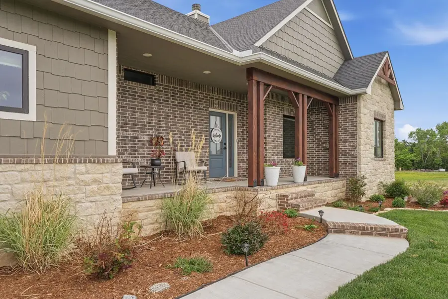106 S Estes St, Garden Plain, KS 67050 - #2