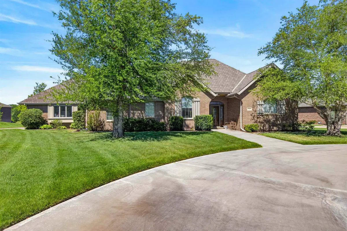 340 W Lakeside Ct, Cheney, KS 67025 - #1