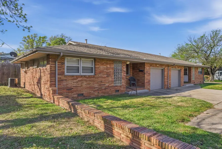 516 N Fountain Ave, Wichita, KS 67208 - #2
