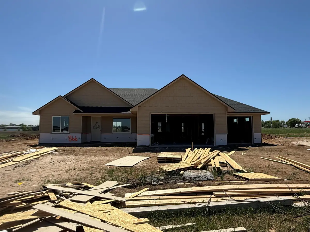 866 N Main, Goddard, KS 67052 - #1