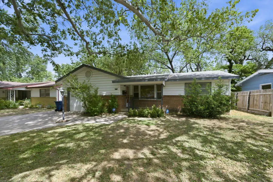 2562 S Minnesota Ave, Wichita, KS 67216 - #3