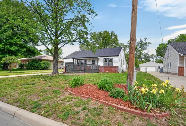 4400 W 11th St N, Wichita, KS 67212