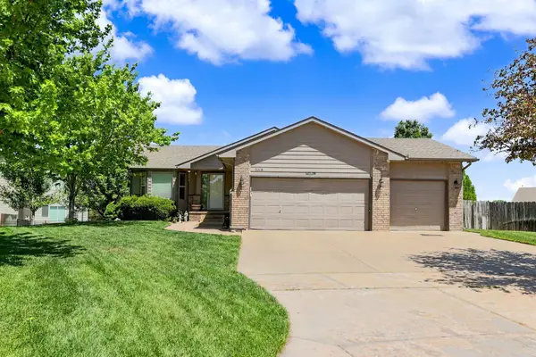 3518 N Valerie Cir, Wichita, KS 67205