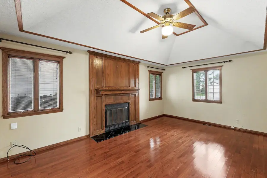 4628 N Farmstead Ct, Bel Aire, KS 67220 - #3