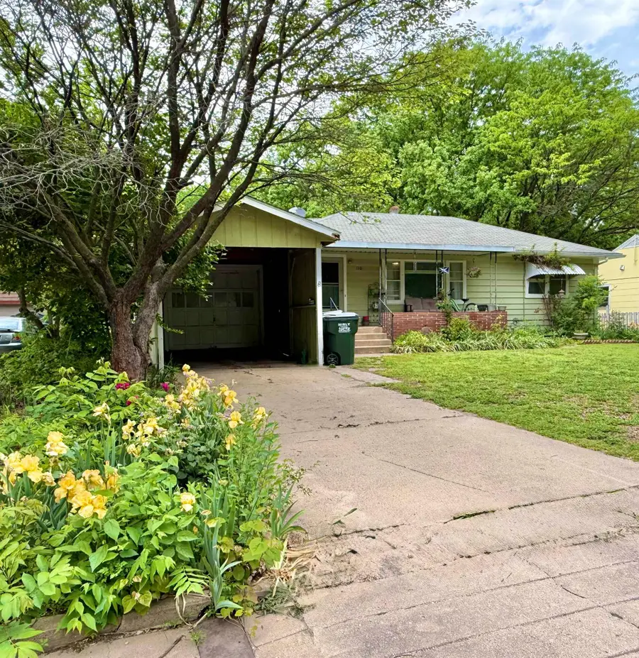 110 W 23rd St, North Newton, KS 67117-8047 - #2