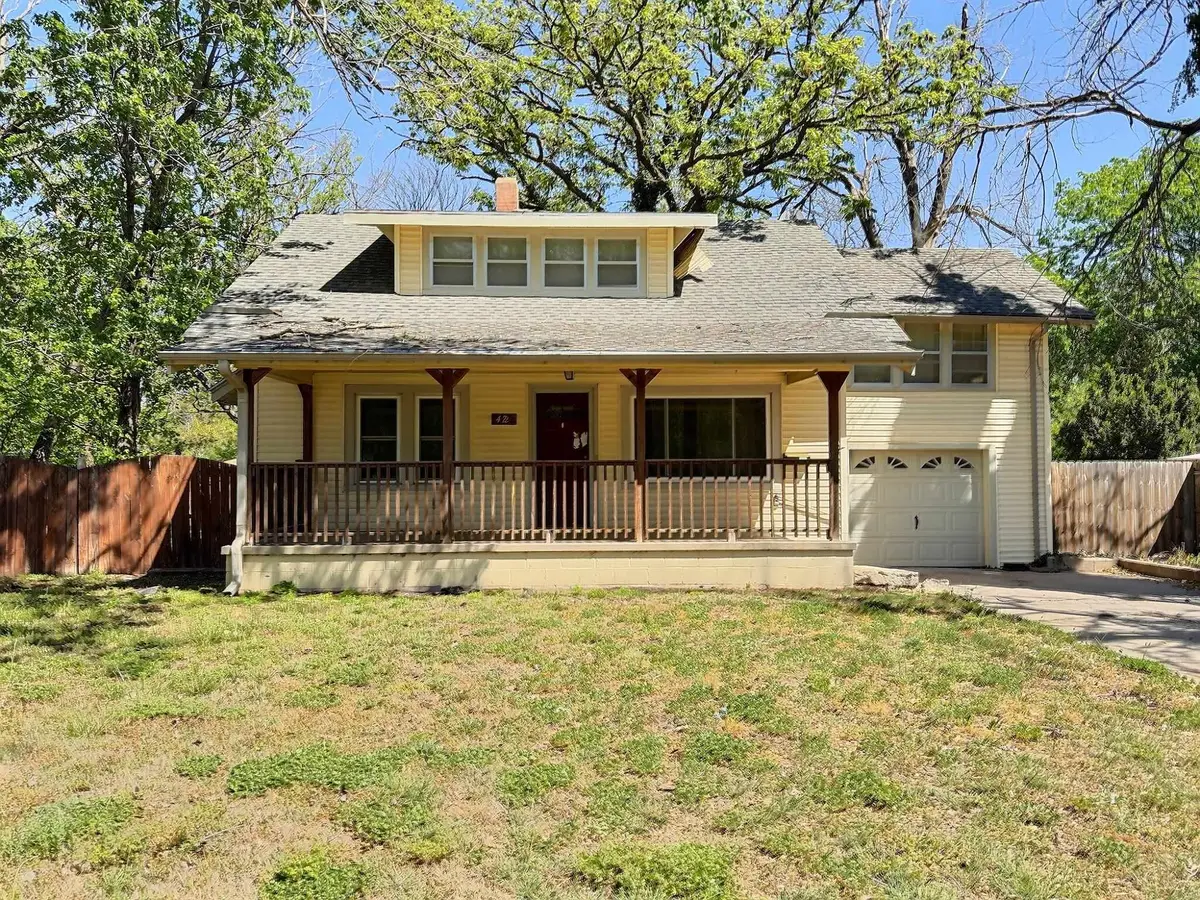 422 W 23rd Ave., Hutchinson, KS 67502 - #1