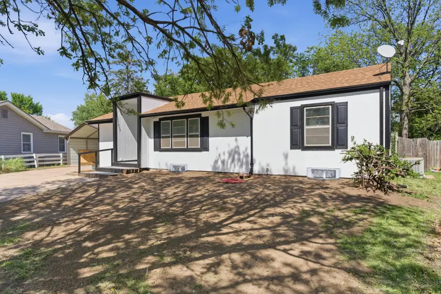 850 Fredrick Dr, El Dorado, KS 67042 - #2