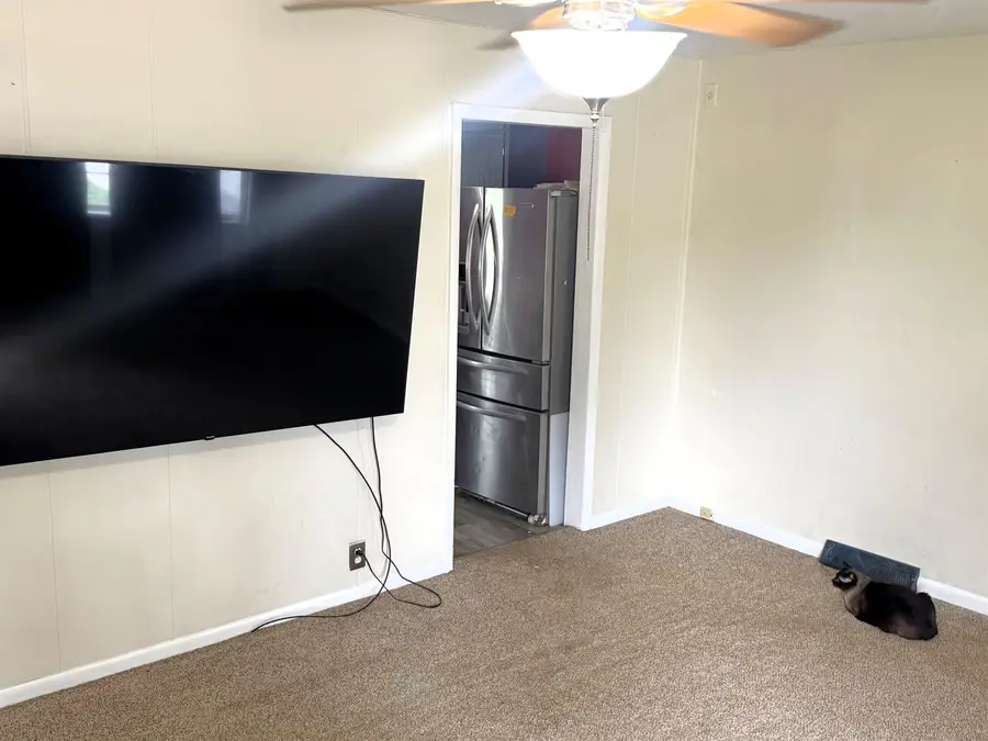 856 S Ohio St, Salina, KS 67401 - #2