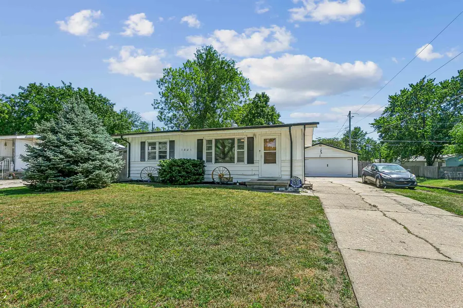 1801 E Ventnor St, Park City, KS 67219 - #3