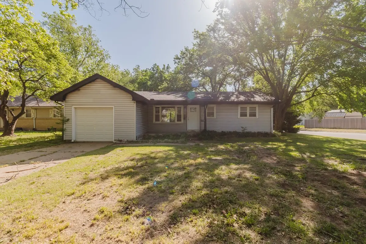 1300 N El Paso, Derby, KS 67037 - #1
