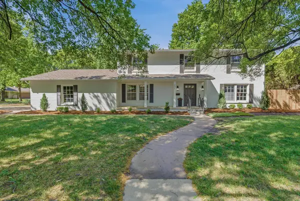 251 N Post Oak Road, Wichita, KS 67206