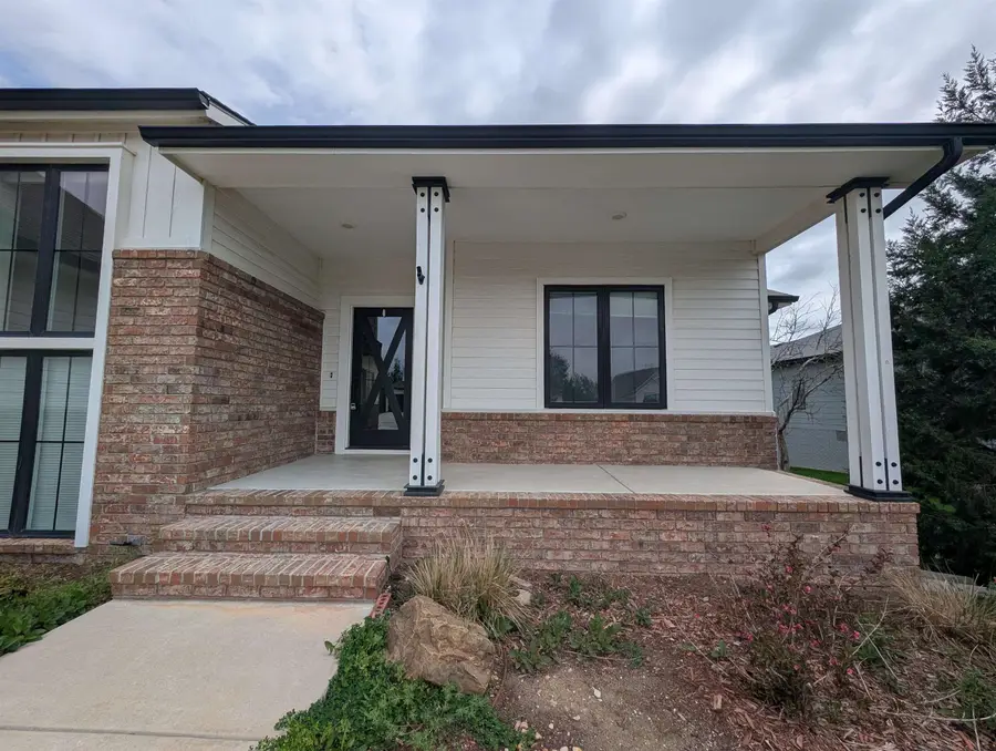 1502 N Shadow Rock Dr, Andover, KS 67002 - #2