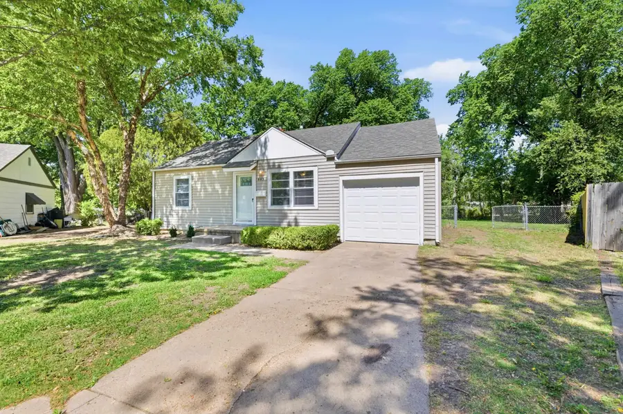 803 S Bleckley, Wichita, KS 67218 - #3