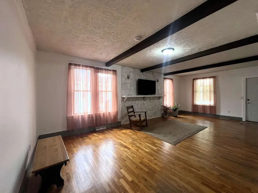 252 N Oakdale, Salina, KS 67401 - #3