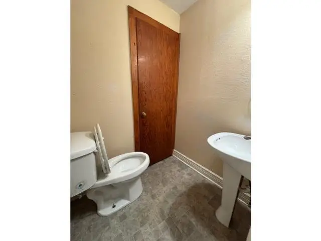 1660 S Market, Wichita, KS 67211 - #3