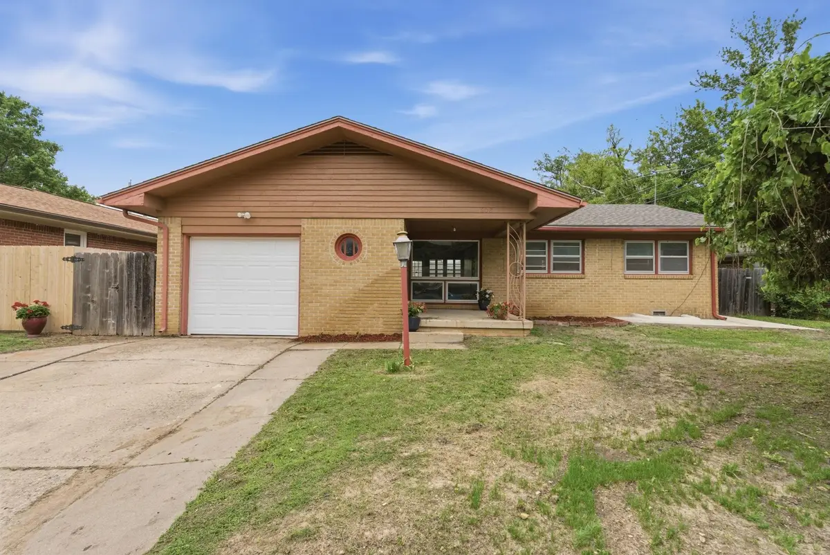 608 S Longfellow, Wichita, KS 67207 - #1