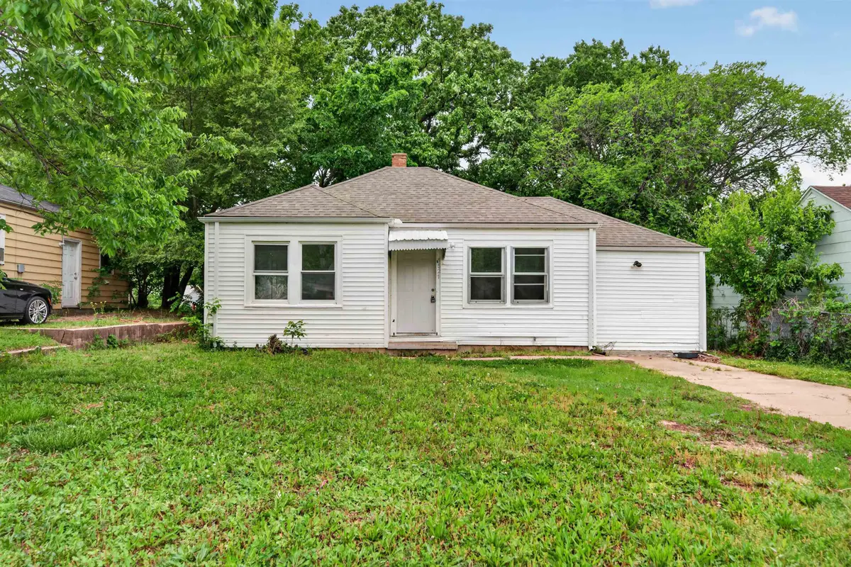 1521 N Volutsia, Wichita, KS 67214 - #1