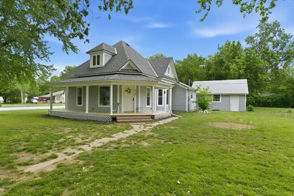 420 W 5th, Belle Plaine, KS 67013