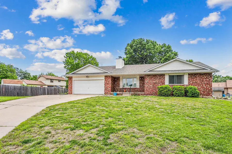 3304 Colonial Ct., Augusta, KS 67010 - #2