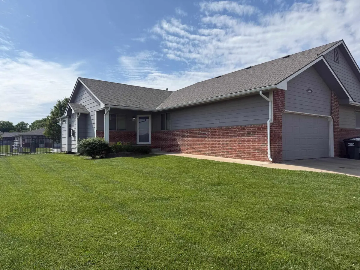 221 Maize Rd #19 & 20, Wichita, KS 67209 - #1